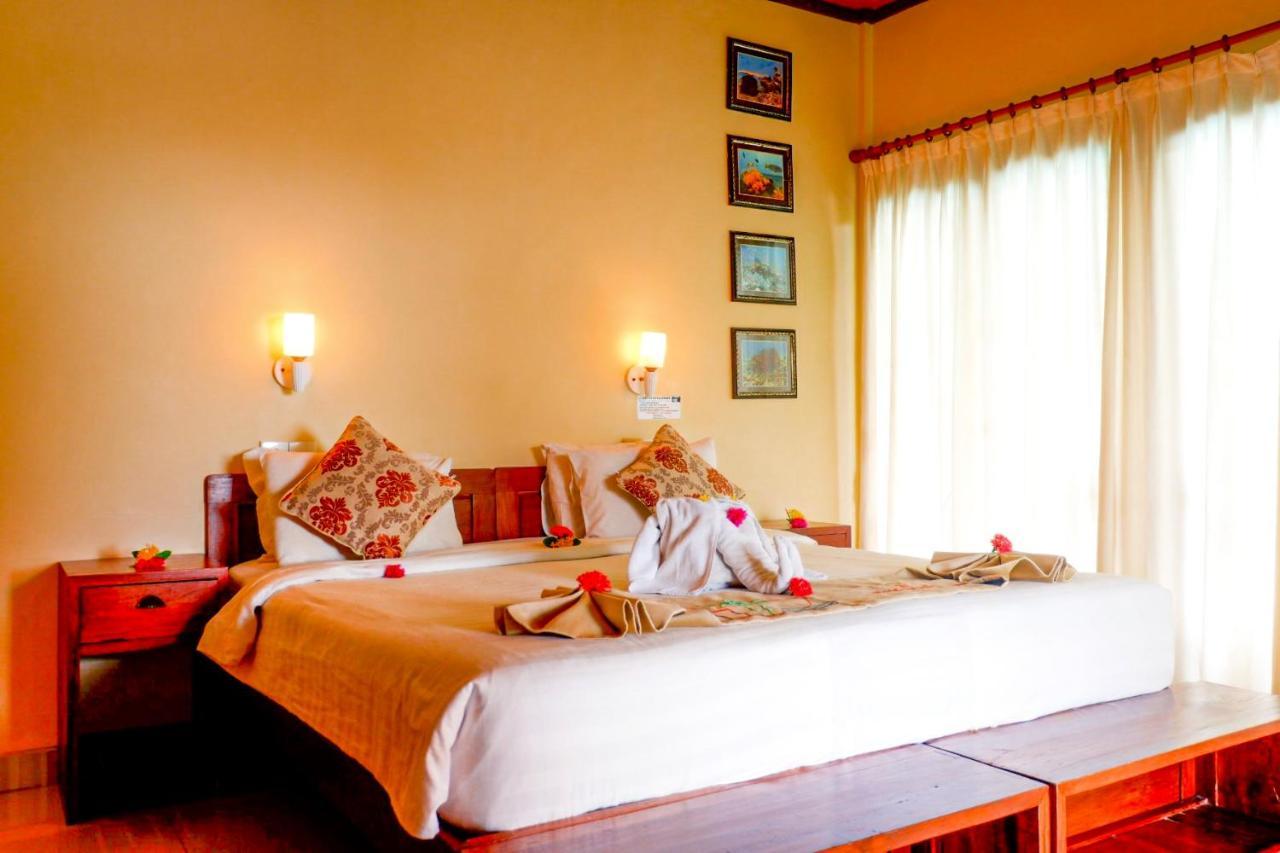 Amed Cafe & Hotel Kebun Wayan Buitenkant foto