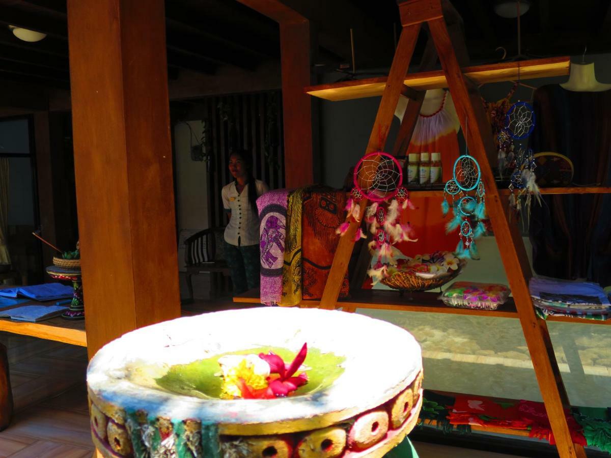 Amed Cafe & Hotel Kebun Wayan Buitenkant foto